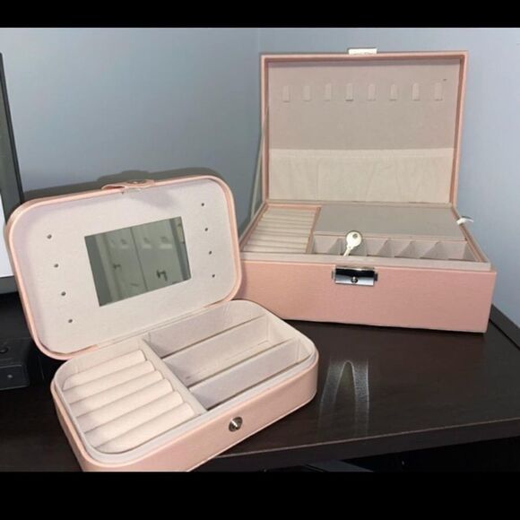 Two Pink Leather Jewelry Box Organizer Travel Case - Picture 1 of 10